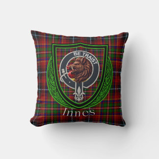 Cojín Decorativo Innes Scottish Clan Tartán y Escudo