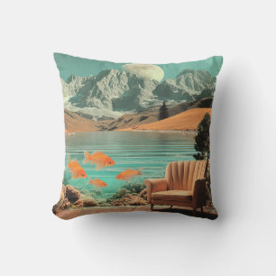 Cojín Decorativo Interior Surrealista con Peces y Paisaje a la Luz