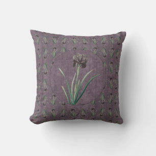 Cojín Decorativo Iris negro sobre un tapiz antiguo