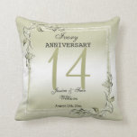 Cojín Decorativo Ivory Gem y Purpurina 14º aniversario del Boda<br><div class="desc">Elegante y glamorosa posh 14th Boda de Marfil - almohada tirada con elegante decoración de esquina de joyas de piedra de marfil y marco de borde purpurina a juego. Un diseño romántico para tu celebración. Todo el texto, el tipo de letra y el color de la letra son totalmente personalizables...</div>