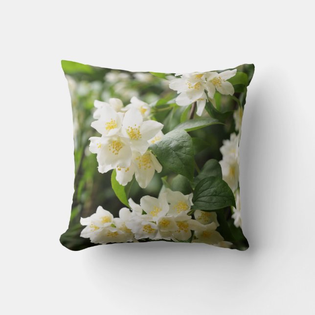 Cojín Decorativo Jasmin en jardín (Anverso)