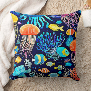 Cojín Decorativo Jellyfish & Fish: Delicia del Mar Profundo