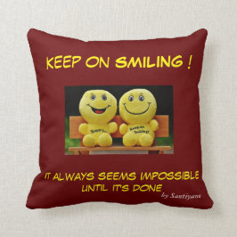 Cojín Decorativo ' Keep on smiling '