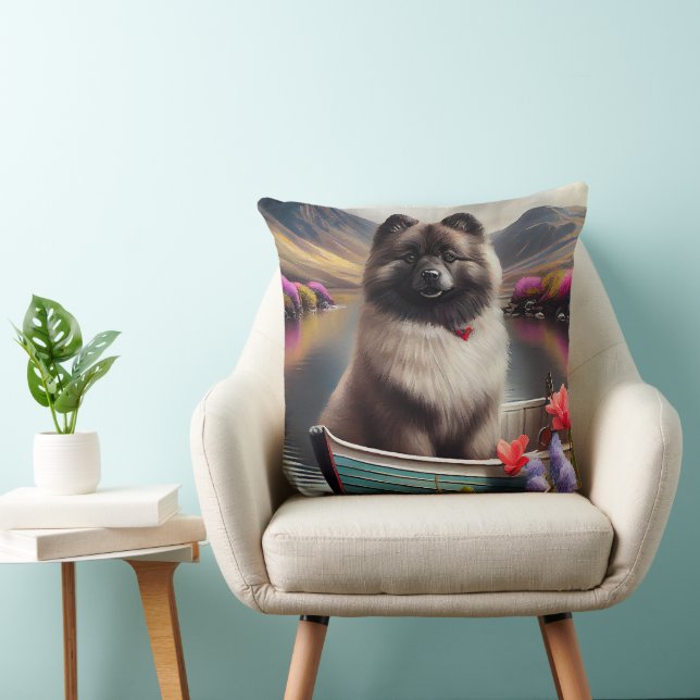 Cojín Decorativo Keeshond sobre un remo: una aventura escénica (Silla)