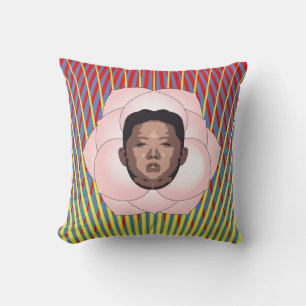 Cojín Decorativo Kim Jong Un con rayas amarillas y rojas en azul