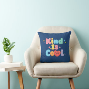 Cojín Decorativo Kind es Genial Tipografía Burbuja Retro Pastel Man