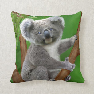 COJÍN DECORATIVO KOALA BEBÉ ABRAZOS
