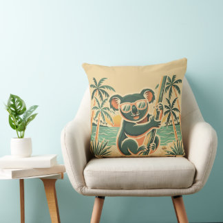 Cojín Decorativo Koala relajándose en la playa – Vibra tropical de