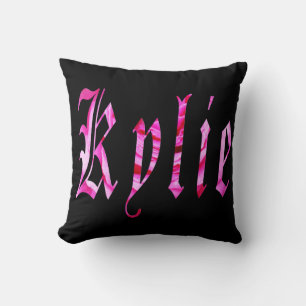 Cojín Decorativo Kylie, Nombre, Logo, Cuchillo Negro.