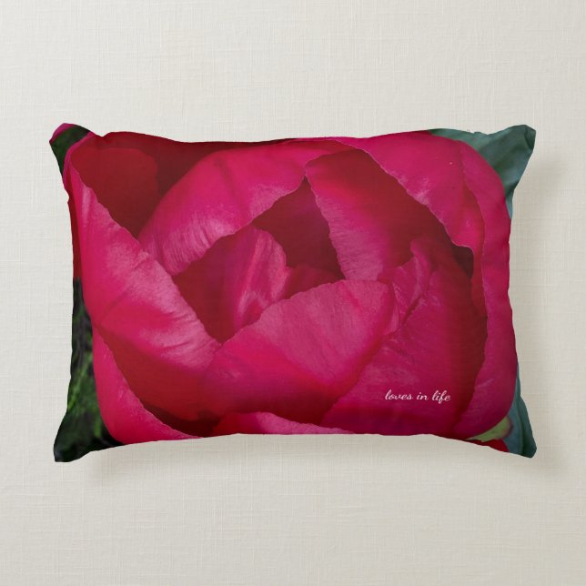 Cojín Decorativo La bella y floreciente Peonia Roja (Anverso)