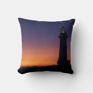 Cojín Decorativo La bola de sol cae en el horizonte colorido