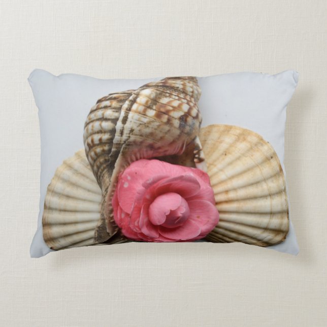 Cojín Decorativo La camelia y las cáscaras (Anverso)