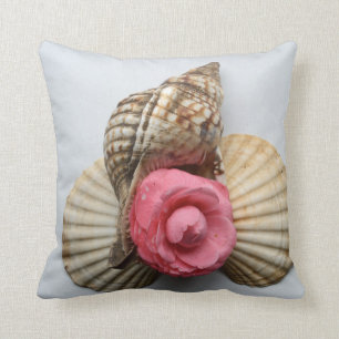 Cojín Decorativo La camelia y las cáscaras