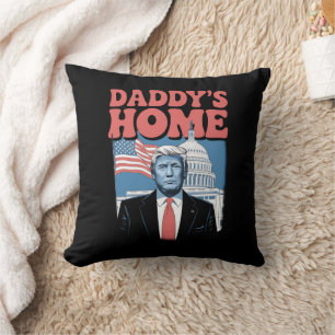 Cojín Decorativo La casa de Trump, papá del presidente, recuperó a 