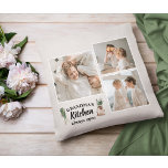 Cojín Decorativo La cocina de las Abuelas y las Fotografías Collage<br><div class="desc">¿Buscando el regalo perfecto para tu abuela, o para cualquiera que ame pasar tiempo en la cocina? ¡No hay más que ver este producto único y de personalizable! Con un hermoso collage de tus fotos favoritas, este diseño seguro captará tus recuerdos y las hará duraderas. Y con la encantadora frase...</div>