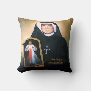 Cojín Decorativo La divinidad de Saint Faustina por Litany Lane