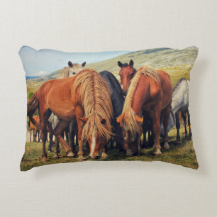 Cojín Decorativo La escena natural de Livno de Caballos Salvajes