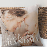Cojín Decorativo La mejor abuela del mundo desde la fotografía de M<br><div class="desc">Este diseño simple y moderno se compone de tipografía de la cadena y cursiva y añade una foto personalizado</div>