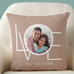 Cojín Decorativo La mejor foto de papá jamás personalizada<br><div class="desc">Esta foto de "Mejor papá nunca" está decorada con la palabra "AMAR" en blanco sobre un fondo beige. Personalizable fácil con tu foto. Hace un regalo especial para el Día del Padre.</div>