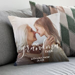 Cojín Decorativo La mejor foto personalizada de la abuela<br><div class="desc">Regale a la mejor abuela que jamás un personalizado lanza almohada. Crea tu propia almohada personalizada,  incluyendo tu foto y mensaje.</div>