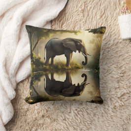 Cojín Decorativo La reflexión de un elefante