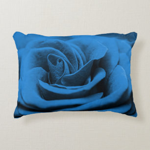 Cojín Decorativo La rosa roja azul, macrobelleza.