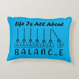 Cojín Decorativo La vida se trata de inspiración de equilibrio y mo