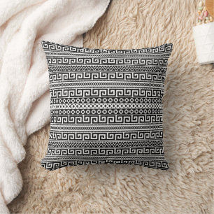 Cojín Decorativo Laberinto Geométrico Minimalista Líneas Blanco Neg