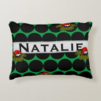 Cojín Decorativo Lady Bug En Lilly Pad Accent Pillow