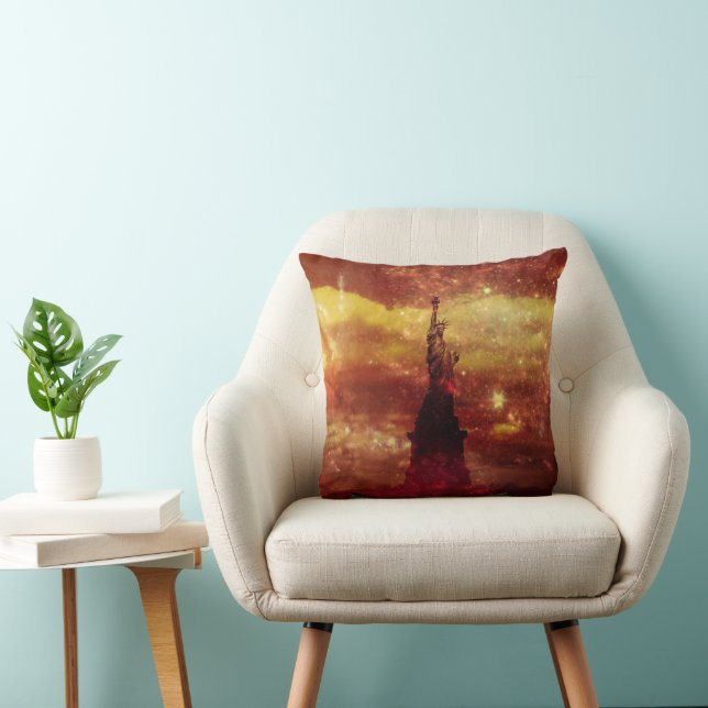 Cojín Decorativo Lady Liberty estrellas rojas y amarillas (Silla)