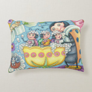 Cojín Decorativo Ladybug Bubblebath LADYBUG FAMILY ACCENT PILLOW