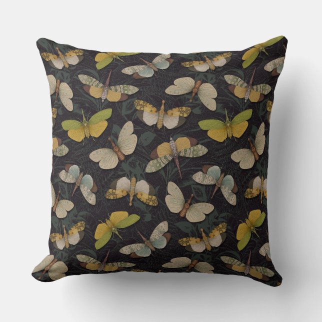 Cojín Decorativo Lanternflies - Pyrops Candelaria & Planthoppers (Anverso)