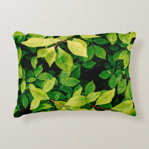 Cojín Decorativo las hojas verdes frescas se ven hermosas y muy nat
