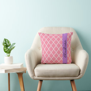 Cojín Decorativo Latticework rosado, Quatrefoil, Trellis, Su Nombre