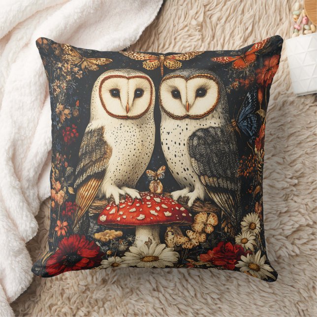 Cojín Decorativo Lechuzas, polillas y hongos (Manta)