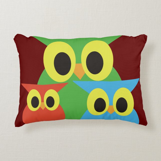 Cojín Decorativo Lechuzas verdes, rojas y azules (Anverso)