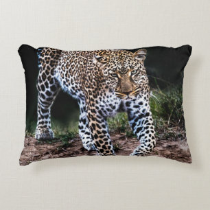 COJÍN DECORATIVO LEOPARD CAMINANDO EN SALVAJE