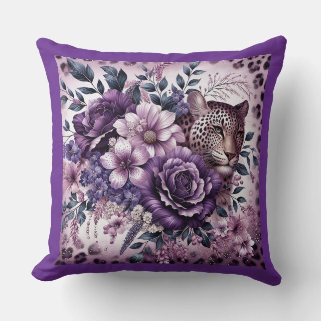 Cojín Decorativo Leopardo con flores moradas (Anverso)