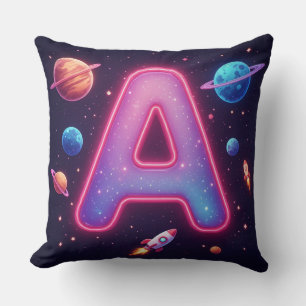 Cojín Decorativo 🚀 Letra A del Alfabeto Cósmico Cohetes Estrellas 
