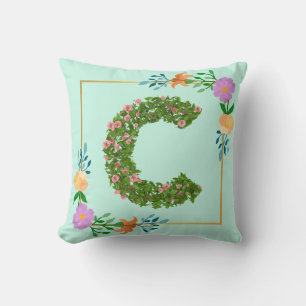 Cojín Decorativo Letra C del alfabeto floral