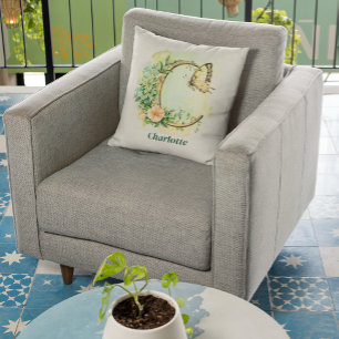 Cojín Decorativo Letra floral mariposa floral personalizada C Monog