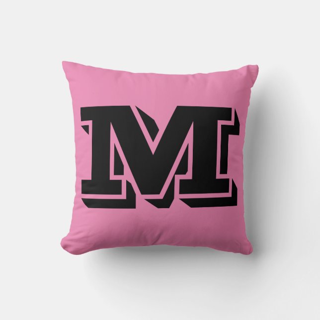 COJÍN DECORATIVO LETRA M MONOGRAM PILLOW PINK (Anverso)