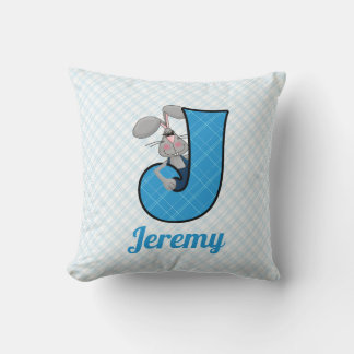 Cojín Decorativo Letra monograma J del chaquetón azul del niño