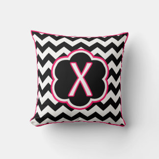 Cojín Decorativo Letra X Monograma de cheurón negro y blanco