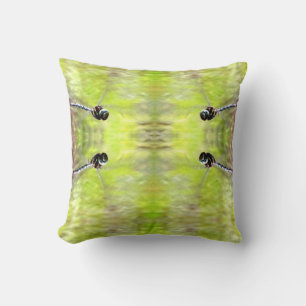 Cojín Decorativo Libélula, agua verde mediana