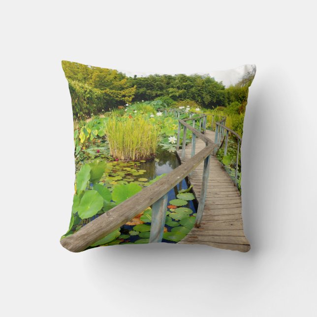 Cojín Decorativo Lily Pond Throw Cushion (Anverso)