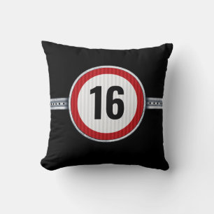 Cojín Decorativo Límite de velocidad en el cumpleaños 16