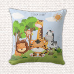 Cojín Decorativo Lindo Animales de la Selva Acuarela Niños<br><div class="desc">Este lindo diseño tiene una Imagen de varios animales de la selva como un leon, un elefante, una jirafa, una zebra, y un mono todo ambientado en la selva . con el nombre de tu hijo o hija, este diseño es ideal para Niños y Niñas que amen a los animales...</div>