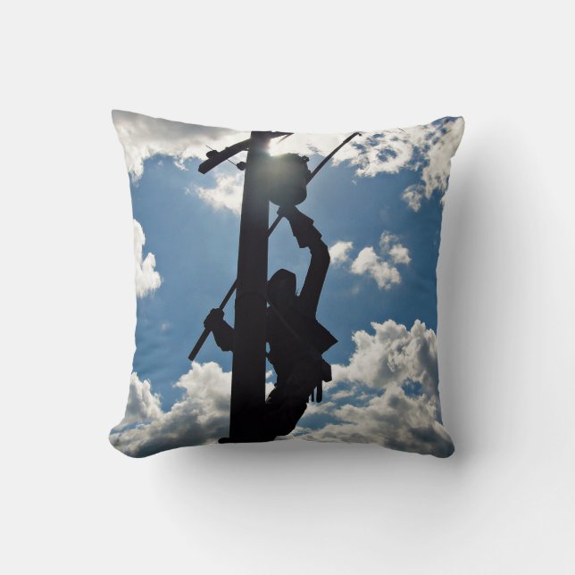 Cojín Decorativo Lineman Pillow (Anverso)