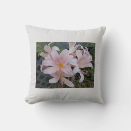 Cojín Decorativo Lirio de Resurrección